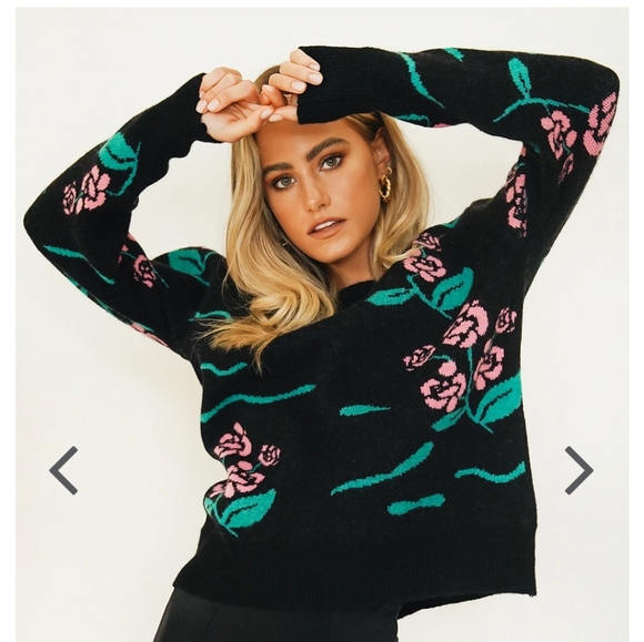 🌼Verge Girl Oversize Knit sweater 🌼 - Picture 4 of 8